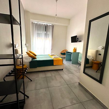 Hi Relais Rooms 那不勒斯 外观 照片