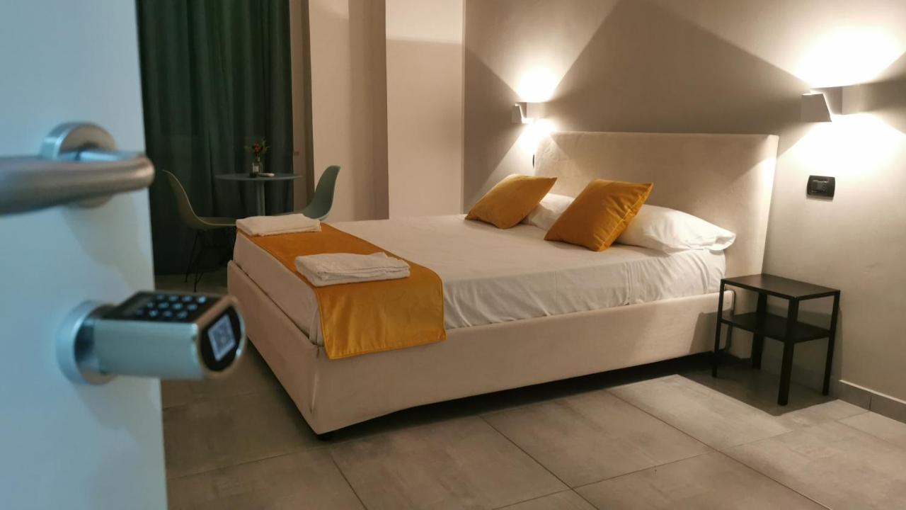 Hi Relais Rooms 那不勒斯 外观 照片